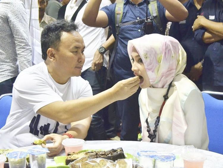 Kulineran Ivo Sugianto Sabran, Istri Cantik Gubernur Kalteng