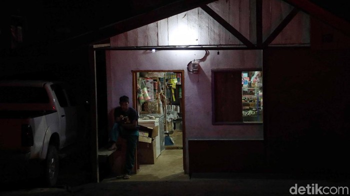Suasana di Desa Basikor Long Midang tak lagi sunyi dan gelap usai listrik mengalir di kawasan itu. Kehadiran listrik beri asa baru bagi warga di perbatasan RI.