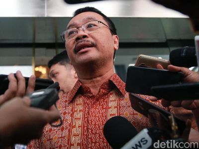 Eks Dirut Petral Diperiksa 4 Jam di KPK
