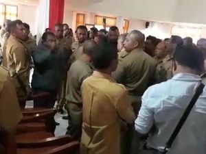 Video Bupati TTU dan DPRD Nyaris Adu Jotos saat Rapat Paripurna