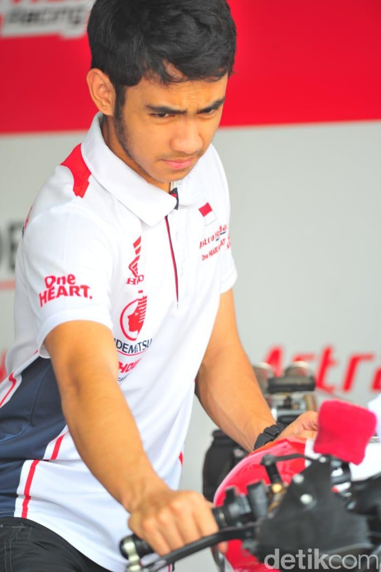 Andi Gilang akan beraksi di Moto2 tahun 2020. Foto: dok Honda Andi Gilang akan beraksi di Moto2 tahun 2020. Foto: dok Honda