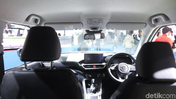 Interior Daihatsu Rocky