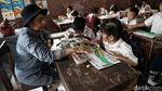 Melihat Sekolah Darurat Ibu Kembar di Utara Jakarta
