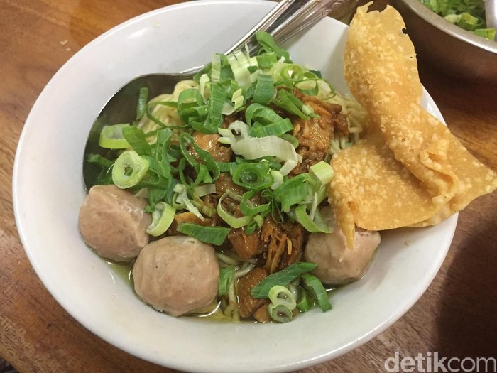 Mie ayam favorit artis dan politisi Mie ayam favorit artis dan politisi