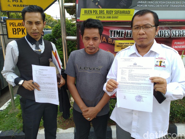 Polisi Tunggu Hasil Visum Warga yang Ditampar Anggota DPRD Kabupaten Bogor Polisi Tunggu Hasil Visum Warga yang Ditampar Anggota DPRD Kabupaten Bogor
