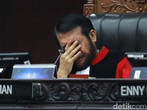 MK Tunda Sidang Gugatan UU KPK karena Antisipasi Corona