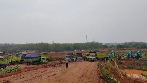 44 truk dan kendaraan berat disita sebagai barang bukti