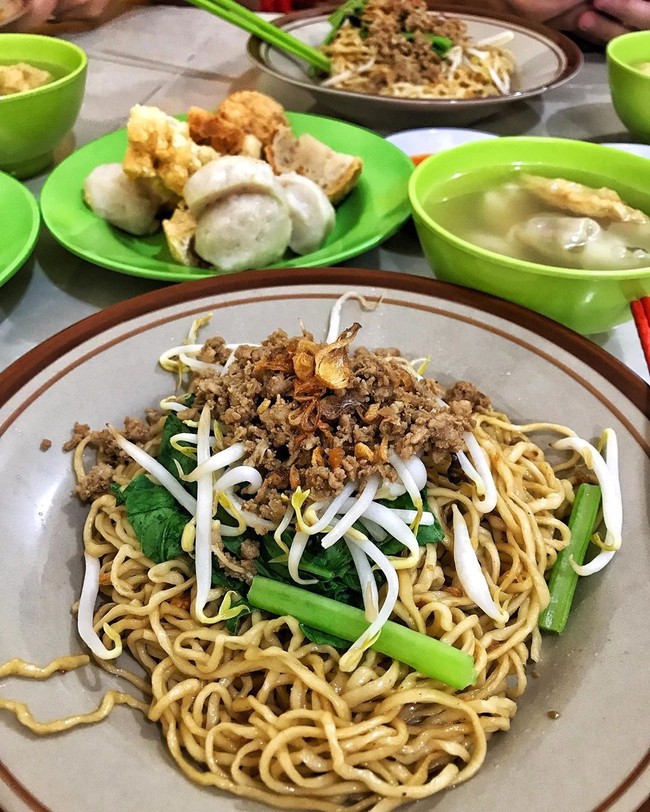 Pagi Ini Paling Mantap Jajan Bakmi Bangka Enak Topping Ayam Cincang di Sini