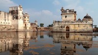 Walaupun begitu, datang ke Jal Mahal tetap mengasyikkan baik saat siang ataupun malam hari (iStock)