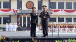 Tito Karnavian Serahkan Panji Tribrata Polri ke Idham Azis