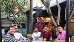 Intip Gaya Ngopi Ricky Zainal dalam Cerita #LayanganPutus
