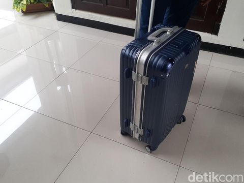 Selain dokumen satu koper, KPK akan melengkapi bukti kasus suap impor bawang putih besok