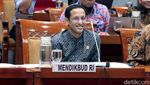 Ekspresi Mendikbud Nadiem Saat Dapat Pantun dari Ketua Komisi X