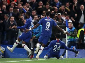 Pergi Saat Tertinggal 1-4, Fan Chelsea Kembali ke Stadion Usai Comeback