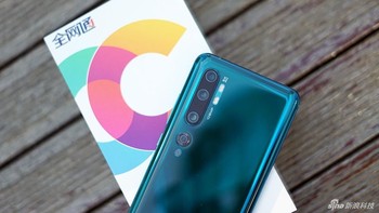 Kamera utamanya berukuran 108 MP menggunakan sensor Samsung ISOCELL Bright HMX. Foto: Sina Mobile