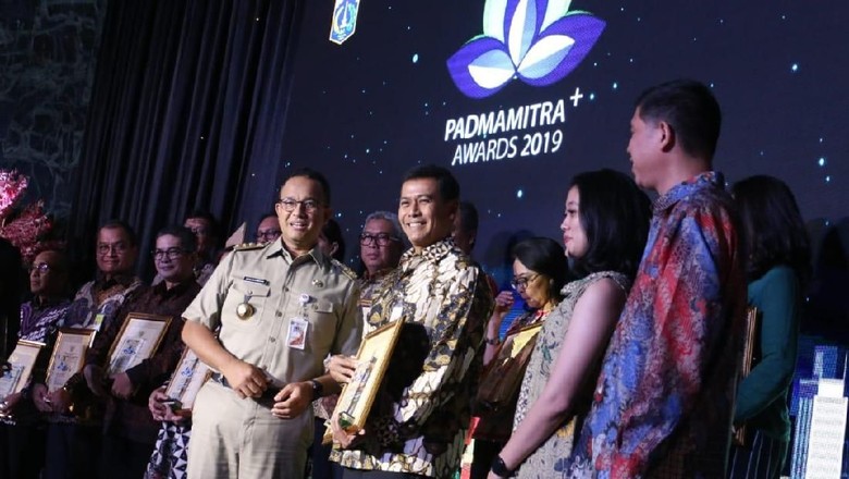 Giat Kampanye Menabung Sampah, BNI Raih Padmamitra+ Award 2019 Giat Kampanye Menabung Sampah, BNI Raih Padmamitra+ Award 2019