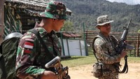 Pos Gabma Satgas Pamtas tak hanya dijaga oleh para prajurit TNI tetapi juga dijaga oleh para prajurit RRD Malaysia.