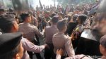Potret Ricuh Massa Ormas di Depan KPK