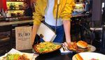 Pemotretan di Bali, Cantiknya Olivia Culpo Saat Makan Pizza dan Es Krim