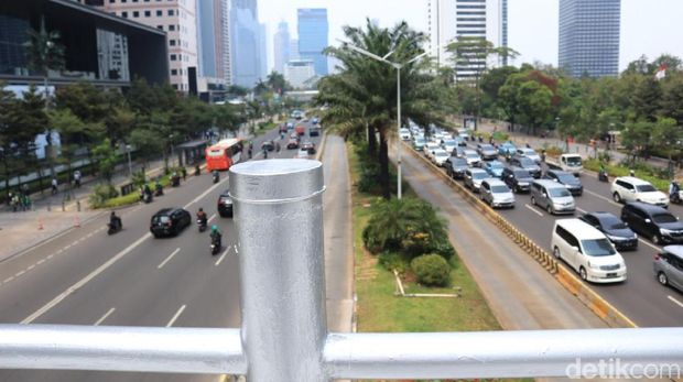 Panorama dari JPO tanpa atap