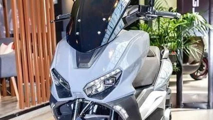 VMAX, Penantang XMAX dan Forza dari China