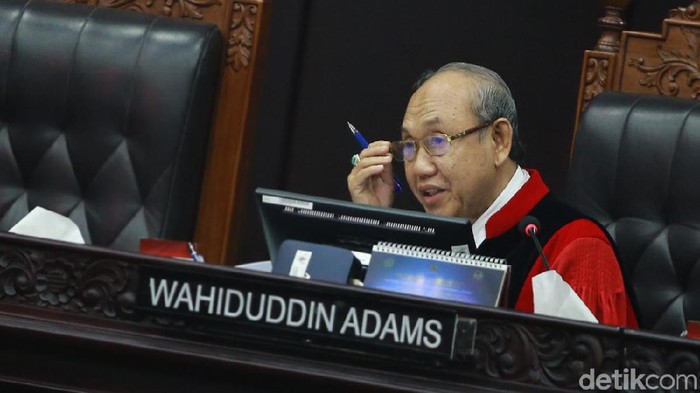 Wahiduddin Adams