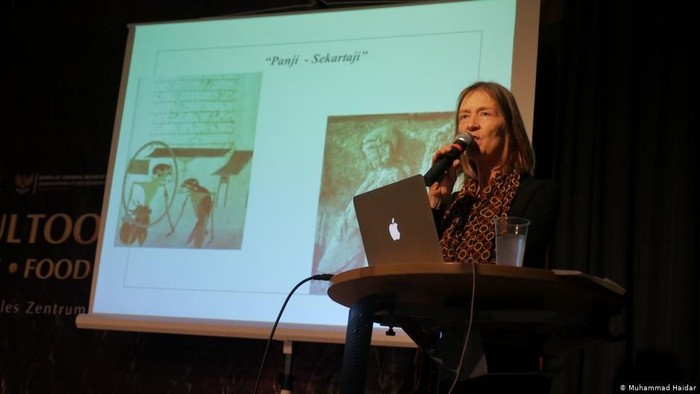 Kecintaan Orang Jerman Pada Budaya Jawa