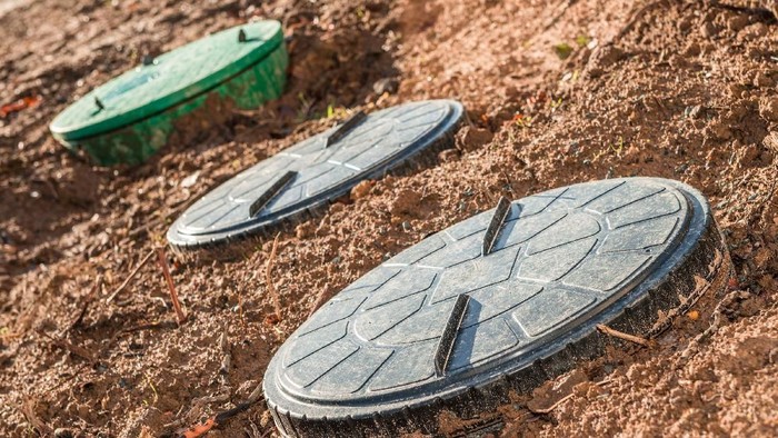 Ilustrasi septic tank yang bisa dicegah agar tidak meledak sesuai saran petugas sedot WC. Foto: Ilustrasi septic tank (Pixinoo/iStockphoto) Ilustrasi septic tank yang bisa dicegah agar tidak meledak sesuai saran petugas sedot WC. Foto: Ilustrasi septic tank (Pixinoo/iStockphoto)