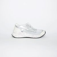 7 Sneakers Unik dari Brand Lokal yang Harganya Terjangkau