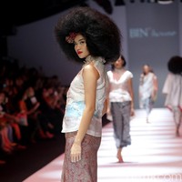 Obin meluncurkan koleksinya dalam fashion show bertajuk Rayuan Kain di Jakata Fashion Week 2020, Senayan City, Jakarta. Kamis [24/10/2019]. Foto: Rachman Haryanto/detikcom.