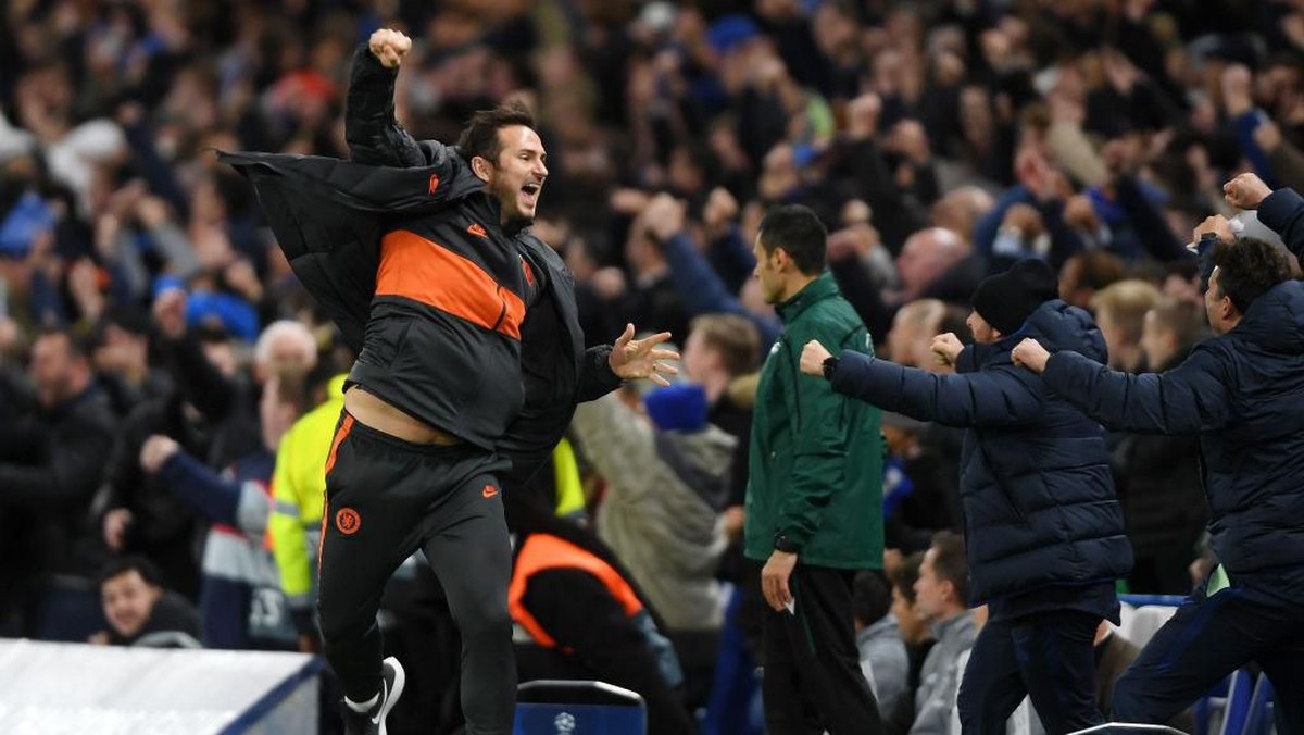 Frank Lampard merayakan comeback Chelsea saat menghadapi Ajax Amsterdam (Foto: Mike Hewitt/Getty Images)