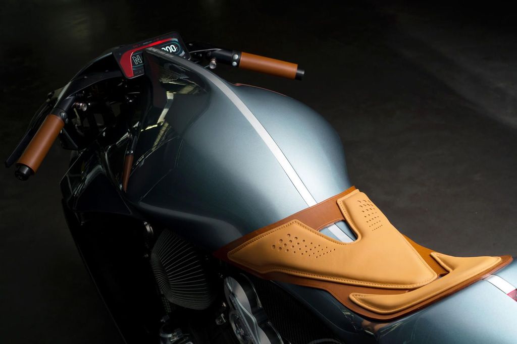 Motor Super pertama buatan Aston Martin