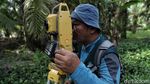 TNI Kawal Pengukuran Patok Batas Negara di Desa Aji Kuning