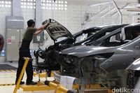 Pabrik perakitan mobil Chevrolet di Bekasi setop produksi pada Juni 2015.
