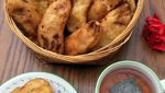 Awali Hari Jumat dengan Pisang Goreng Klasik dan Kopi Hangat Ini