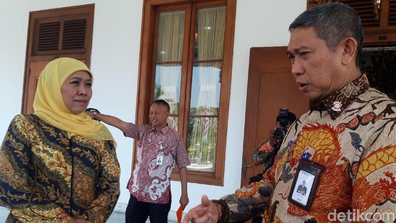 Khofifah Minta Bulog Bikin Pasar Beras Lebih Modern di Sidoarjo Khofifah Minta Bulog Bikin Pasar Beras Lebih Modern di Sidoarjo