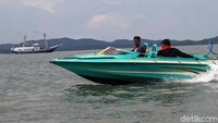 Seperti diketahui, untuk menuju ke Pulau Sebatik akses yang dapat digunakan hanya melalui jalur laut dari Nunukan dan Tarakan.