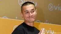 Ia pun mengaku ingin sekali bisa mengaji dan salat dengan benar. Pool/Noel/detikFoto.