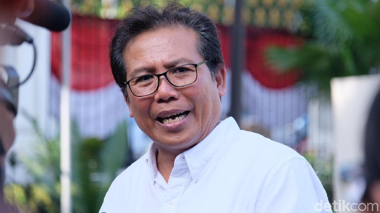 Istana Nyatakan Ahok Tak Harus Mundur dari PDIP Jika Jadi Bos BUMN Istana Nyatakan Ahok Tak Harus Mundur dari PDIP Jika Jadi Bos BUMN