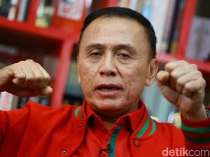 Iwan Bule Wakafkan Hidup untuk Negara Lewat PSSI