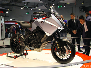 EICMA 2019: CB4X, Motor Petualang Honda Bermesin 4 Silinder