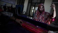 Selain itu program ini diharap dapat memberikan kesempatan warga Jakarta untuk belajar dan memiliki usaha yang mandiri.