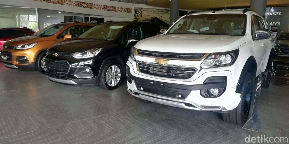 Mobil Chevrolet diobral. 