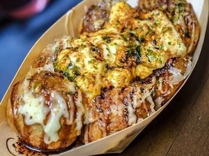 Ngemil Sore Takoyaki Aneka Isi Khas Jepang di 5 Tempat Ini