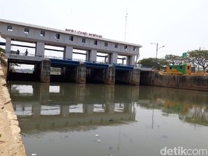 Lautan Busa di Aliran Air BKT Cakung Kini Sudah Hilang