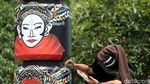 Tiang Bergambar Ondel-ondel Percantik Taman Dukuh Atas