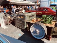 Mobil Gila dan Unik di Pameran SEMA 2019