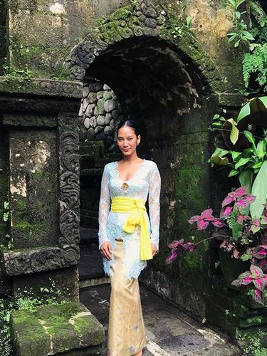 7 Inspirasi Kebaya Modern untuk Kondangan Ala Artis Indonesia