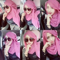 Bernyanyi memang sudah menjadi hobi bagi Angel. Biduan cantik ini pun telah bernyanyi sejak duduk di bangku sekolah menengah. Foto: Facebook