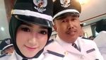 Begini Tampang Biduan Cantik yang Dilantik Jadi Kades